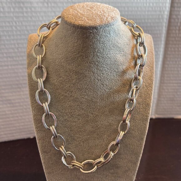 Vintage Crown Trifari Silver-Tone Rope Link Chain Necklace Toggle & Crown Charm - Picture 8 of 9